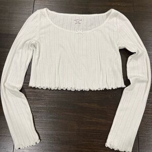 Urban Outfitters White Cropped Long Sleeve Pointelle Top women’s Size Small